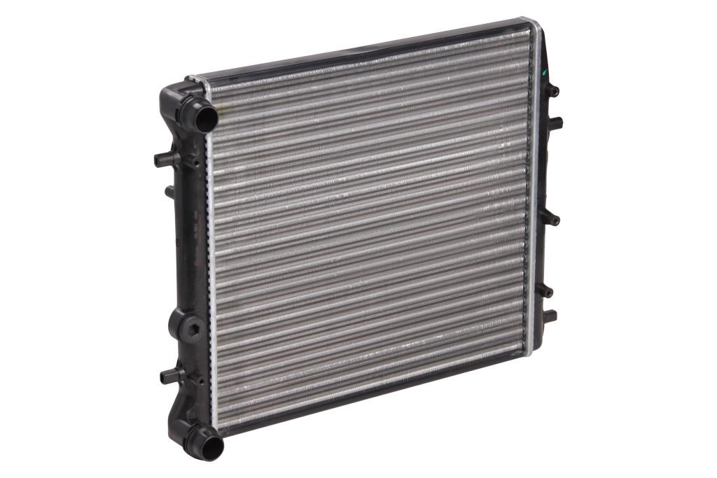 Радиатор охлаждения для автомобилей Fabia (99-) A/C-