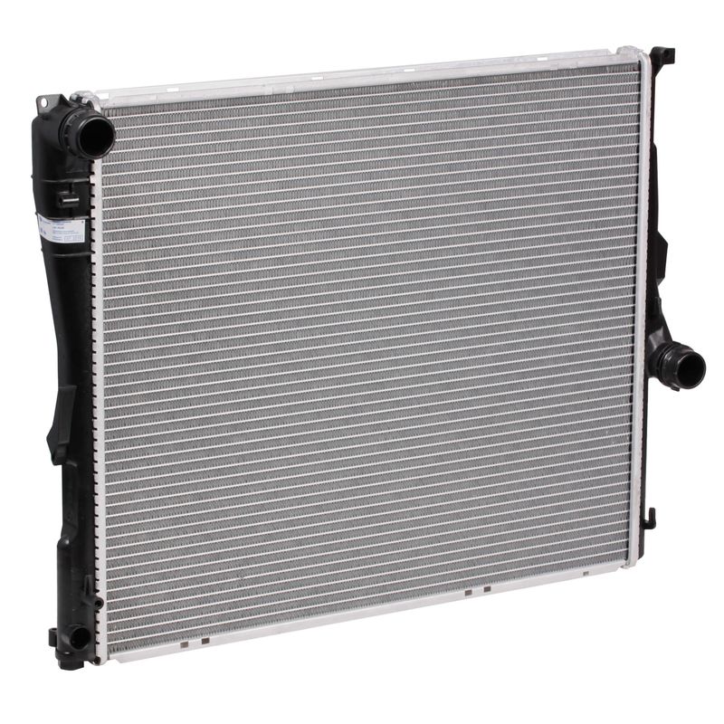 Радиатор охлаждения для автомобилей BMW X3 (04-) (E83)