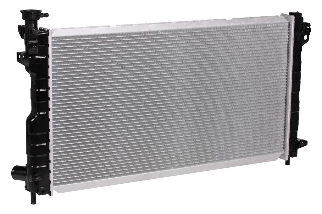 Радиатор охлаждения для автомобилей Caravan (01-)/Voyager (01-) 2.4i/3.3i M/A