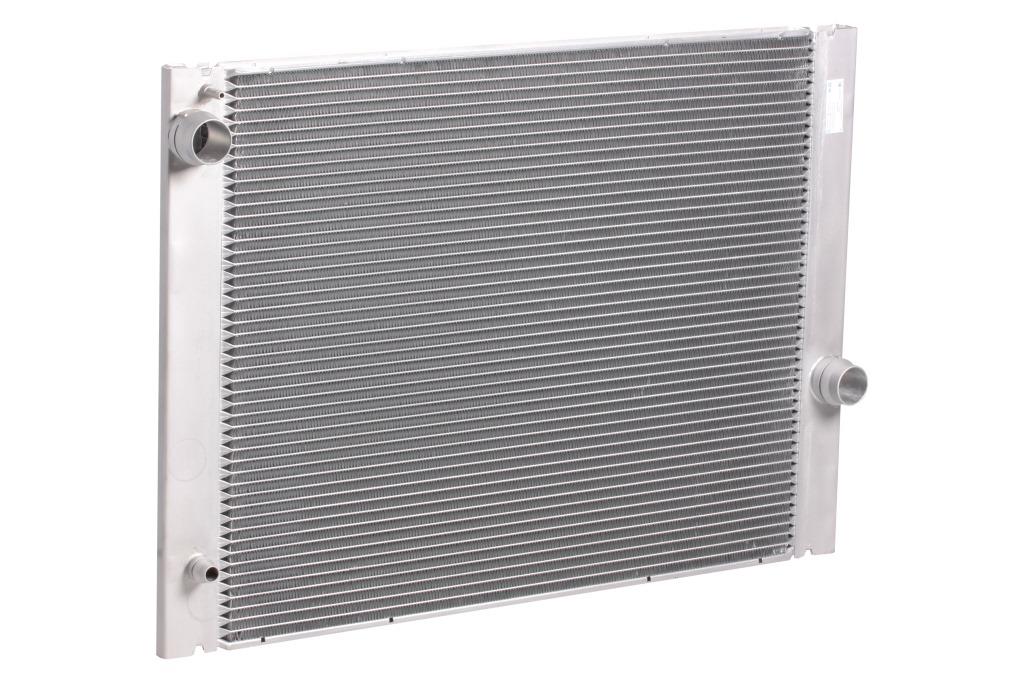 Радиатор охлаждения для автомобилей BMW 5 (E60/E61) (03-) G AT