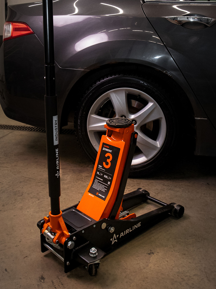 Домкрат подкатной 3т 75-505мм INDUSTRY двухпоршневой, низкопрофильный