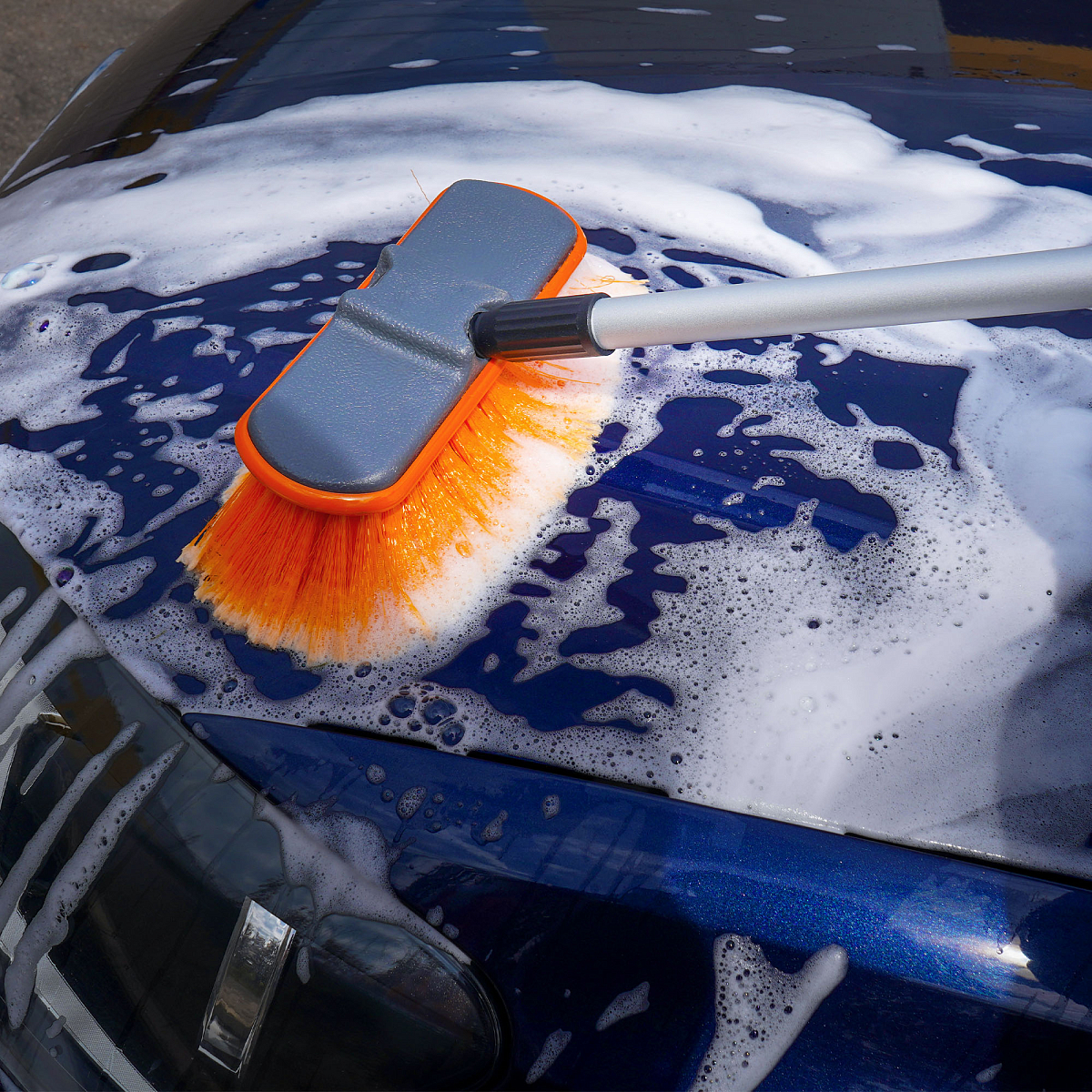 Швабра с насадкой для шланга, щеткой 20см и телескопической ручкой 100-150см