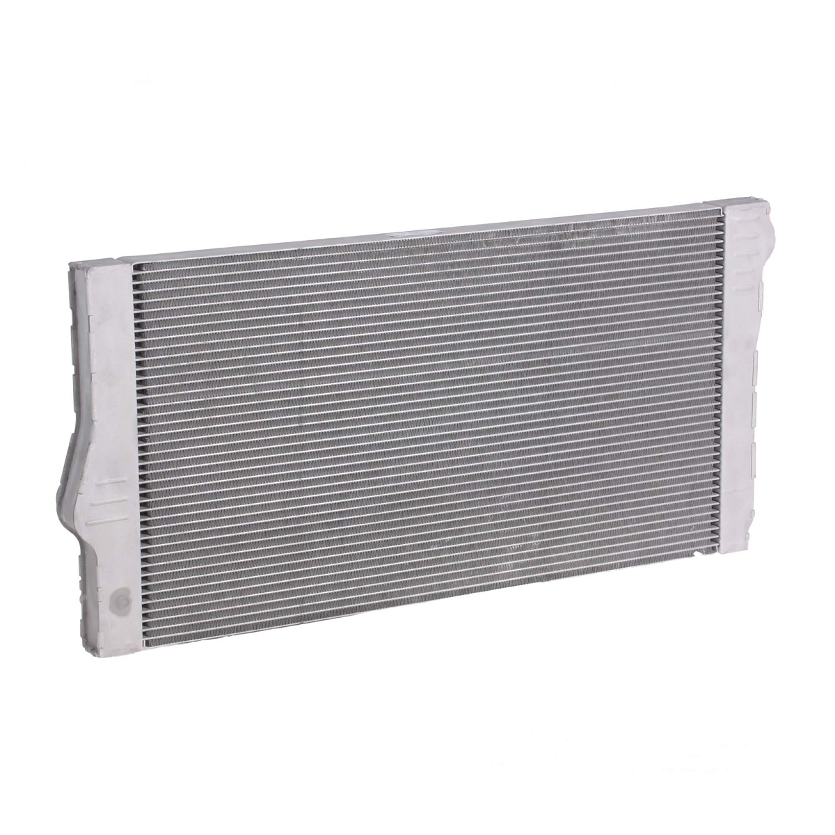 Радиатор охлаждения для автомобилей BMW 5 (F10) (10-)/7 (F01) (08-) G M/A