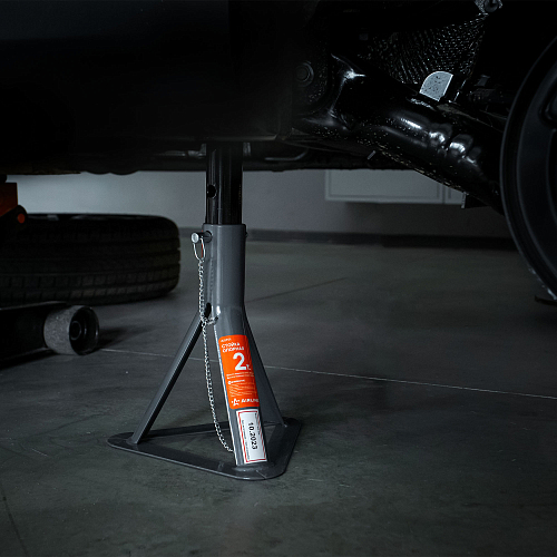 Комплект Домкрат+Стойки (домкрат подкат. 2т 80-380мм, кейс и две стойки 2т 265-365мм)