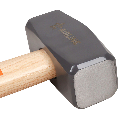 Кувалда с деревянной рукояткой 1000гр