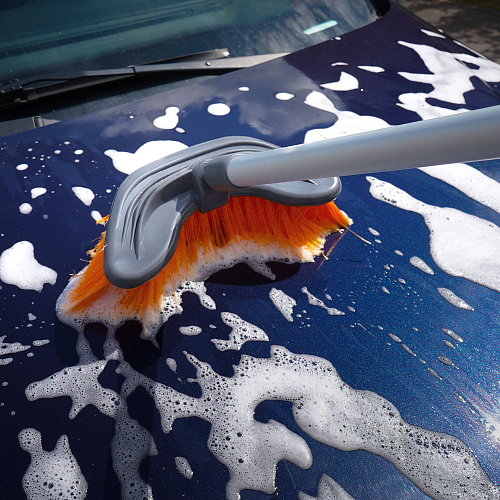 Щетка для мытья с мягкой распушенной щетиной "Волна" 150*22см