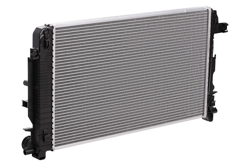 Радиатор охлаждения для автомобилей Volkswagen Crafter (06-) 2.5D