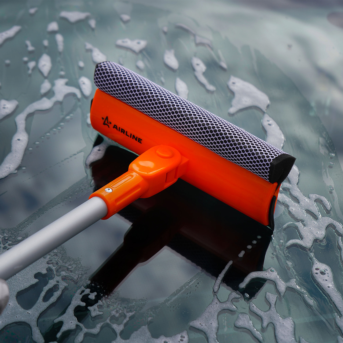 Щетка для мытья стекол с поролоном и водосгоном складная (40см)