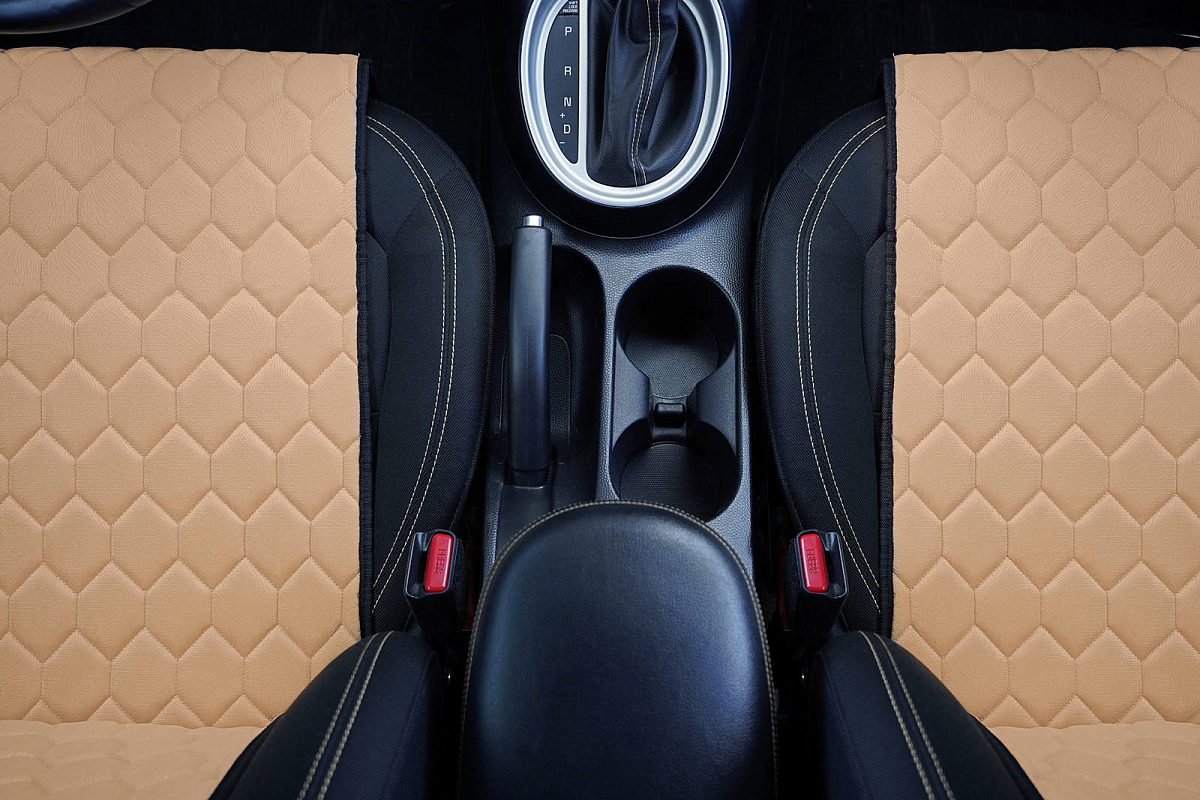 Накидки "Алькантара", передние (2 шт.), бежевые