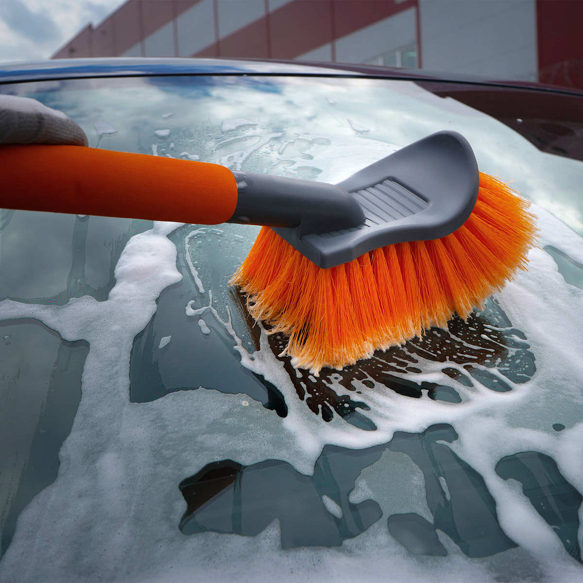 Щетка для мытья с мягкой распушенной щетиной большая (40 см)