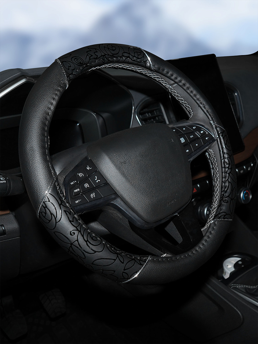 Оплетка на руль, искусственная кожа, женская модель, черная/принт, 38 см / M
