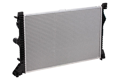 Радиатор охлаждения для автомобилей Mercedes-Benz Sprinter Classic (909) (13-)