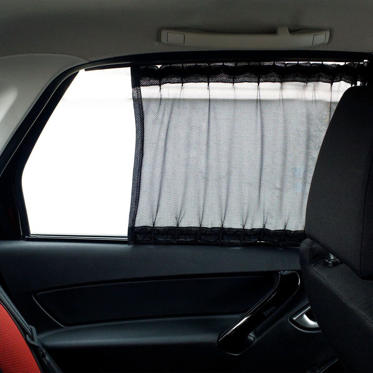 Шторки солнцезащитные раздвижные S (Д*В: 50*37-42см), цвет черный