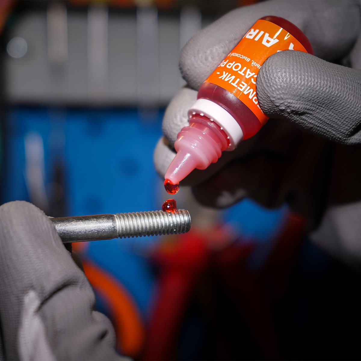 Герметик-фиксатор резьбы, неразъемный, термостойкий (+250 С), 6 мл.