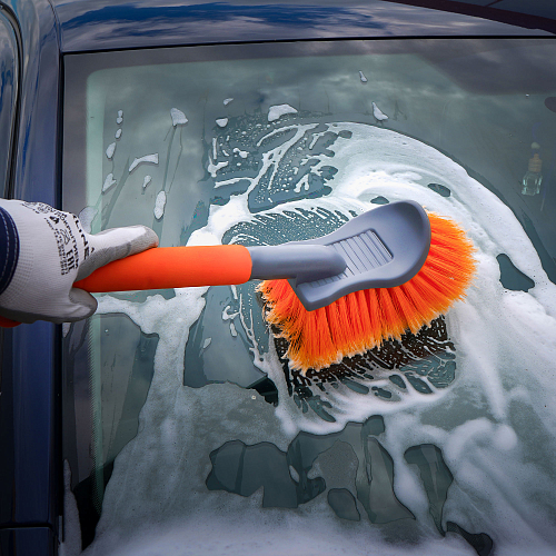 Щетка для мытья с насадкой для шланга, с мягкой распушенной щетиной (40 см)