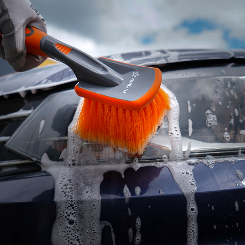 Щетка для мытья с мягкой распушенной щетиной, прорезиненные ручка и кант (25 см)