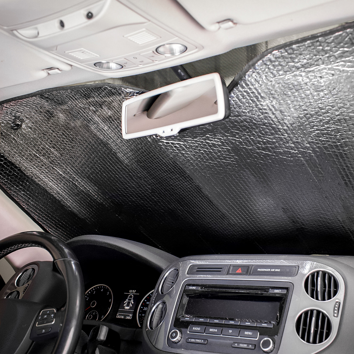 Шторка солнцезащитная 70*135см на лобовое стекло, 140г/м2, серая