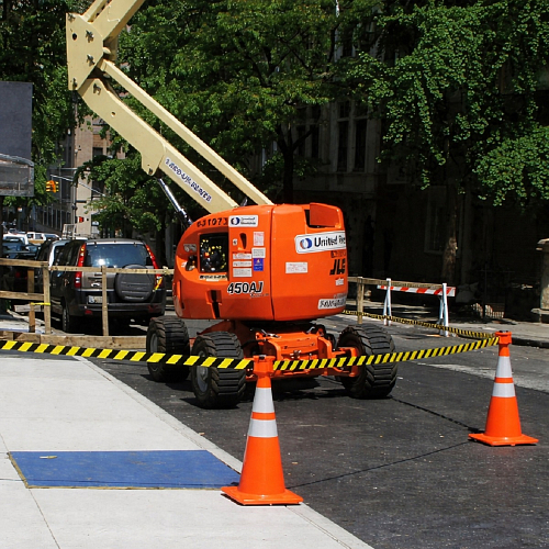 Лента сигнальная оградительная 75мм*100м, 30мкм цвет черный/желтый