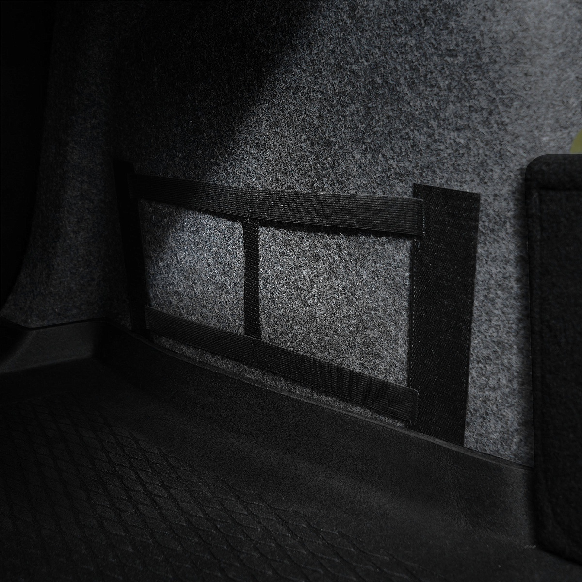 Карман в багажник на липучке с адаптером, универсальный (18*35 см)