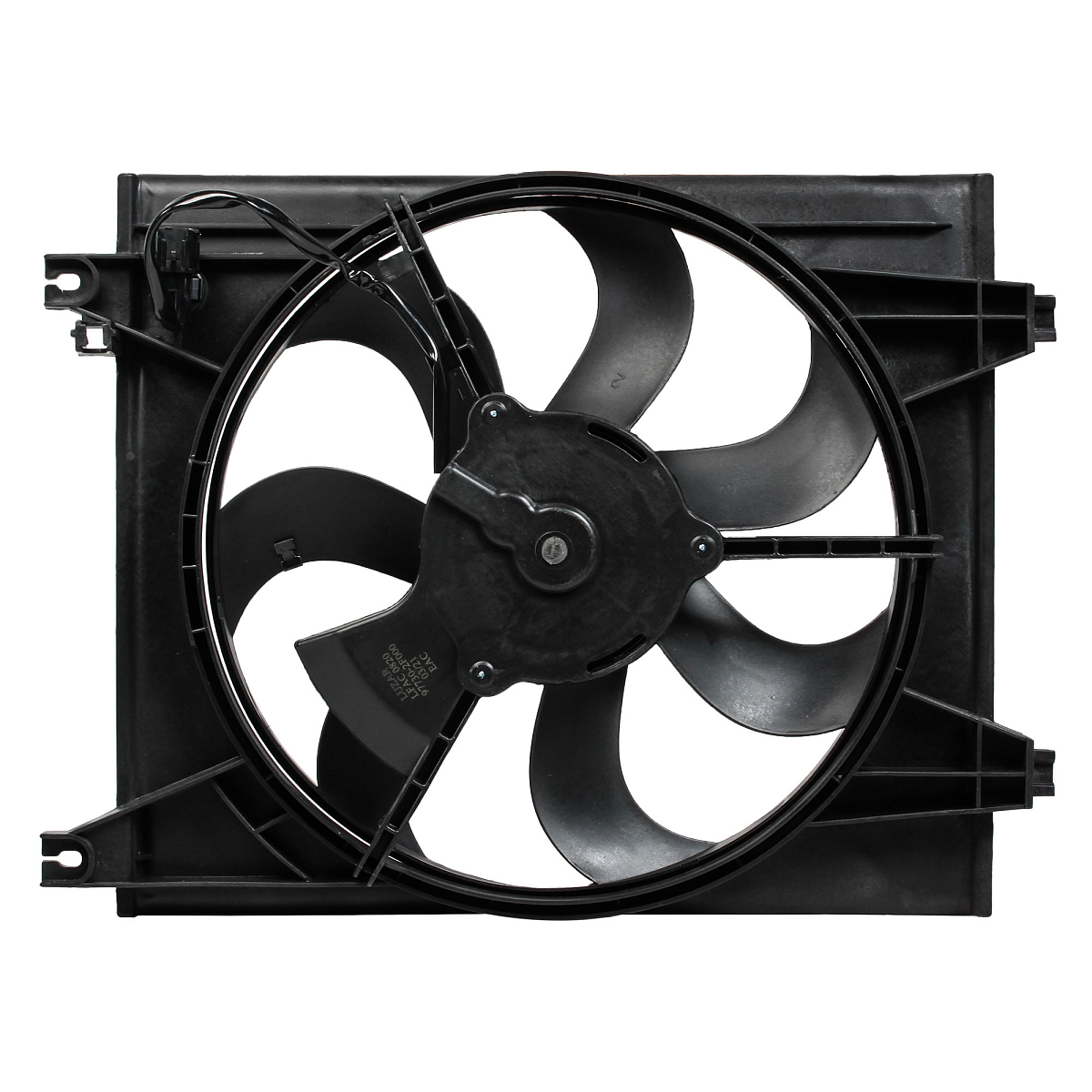 Электровентилятор кондиционера для автомобилей KIA Cerato I (04-) 1.6i/2.0i (с кожухом)