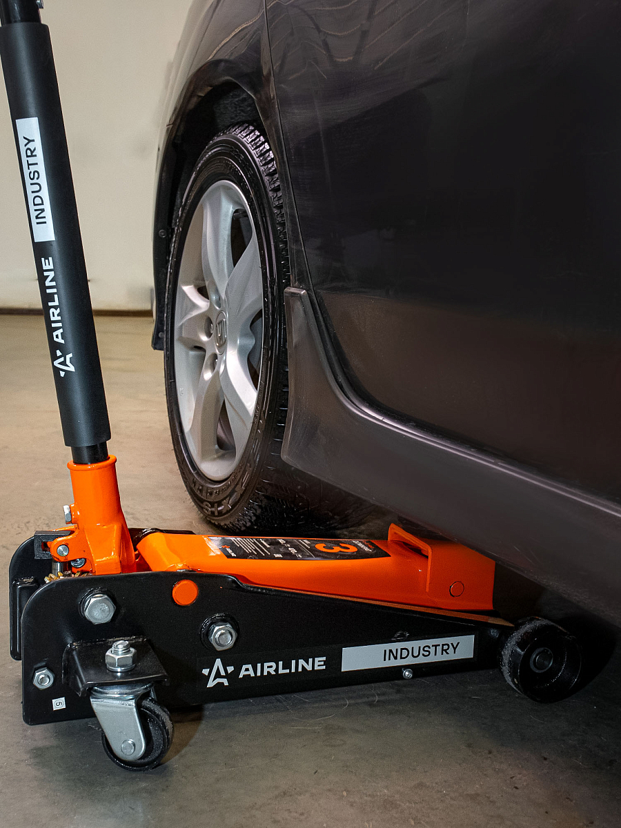 Домкрат подкатной 3т 133-465мм INDUSTRY двухпоршневой