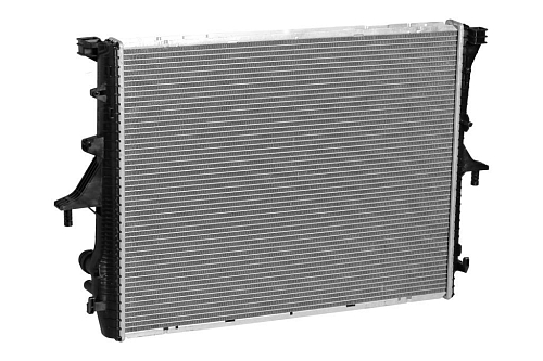 Радиатор охлаждения для автомобилей Volkswagen Touareg (02-) 2.5TDi