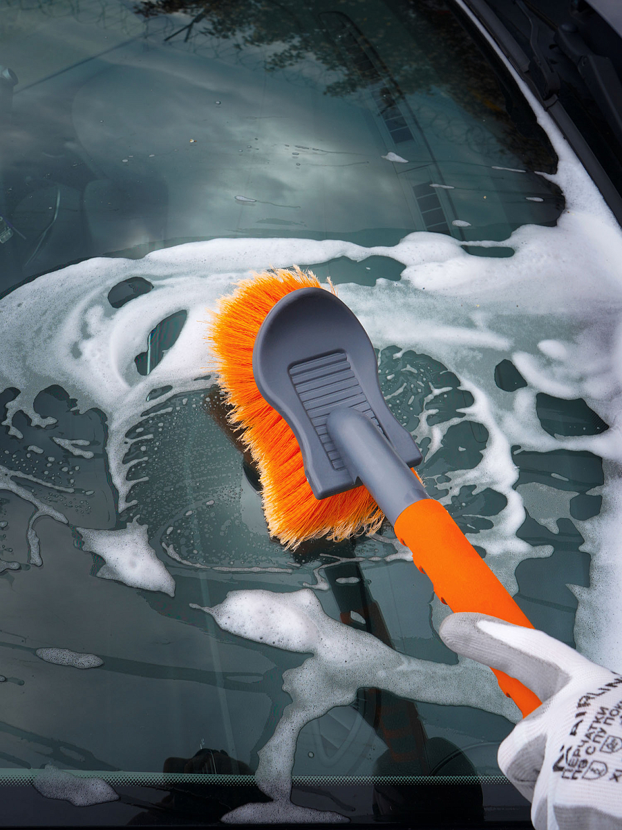 Щетка для мытья с насадкой для шланга, с мягкой распушенной щетиной (40 см)