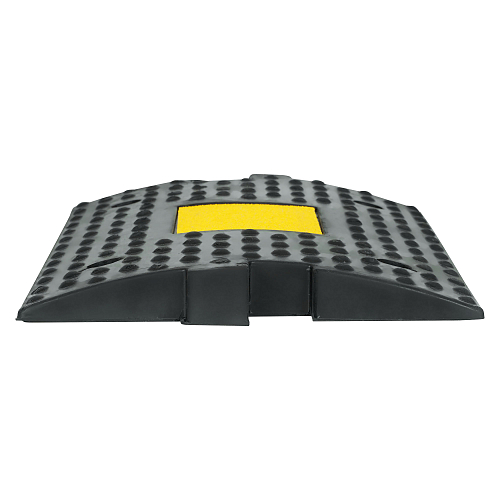 Лежачий полицейский ИДН 300мм(1),средний элемент, со световозвр. резина, черный